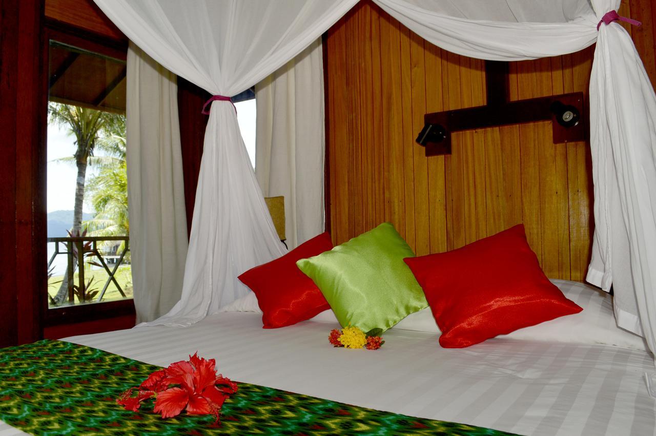Kungkungan Bay Resort Bitung エクステリア 写真